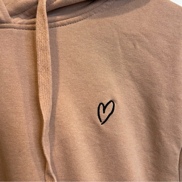 H&M Oversized Powder Pink Hoodie Sweatshirt Embroidered Heart - Picture 4 of 7